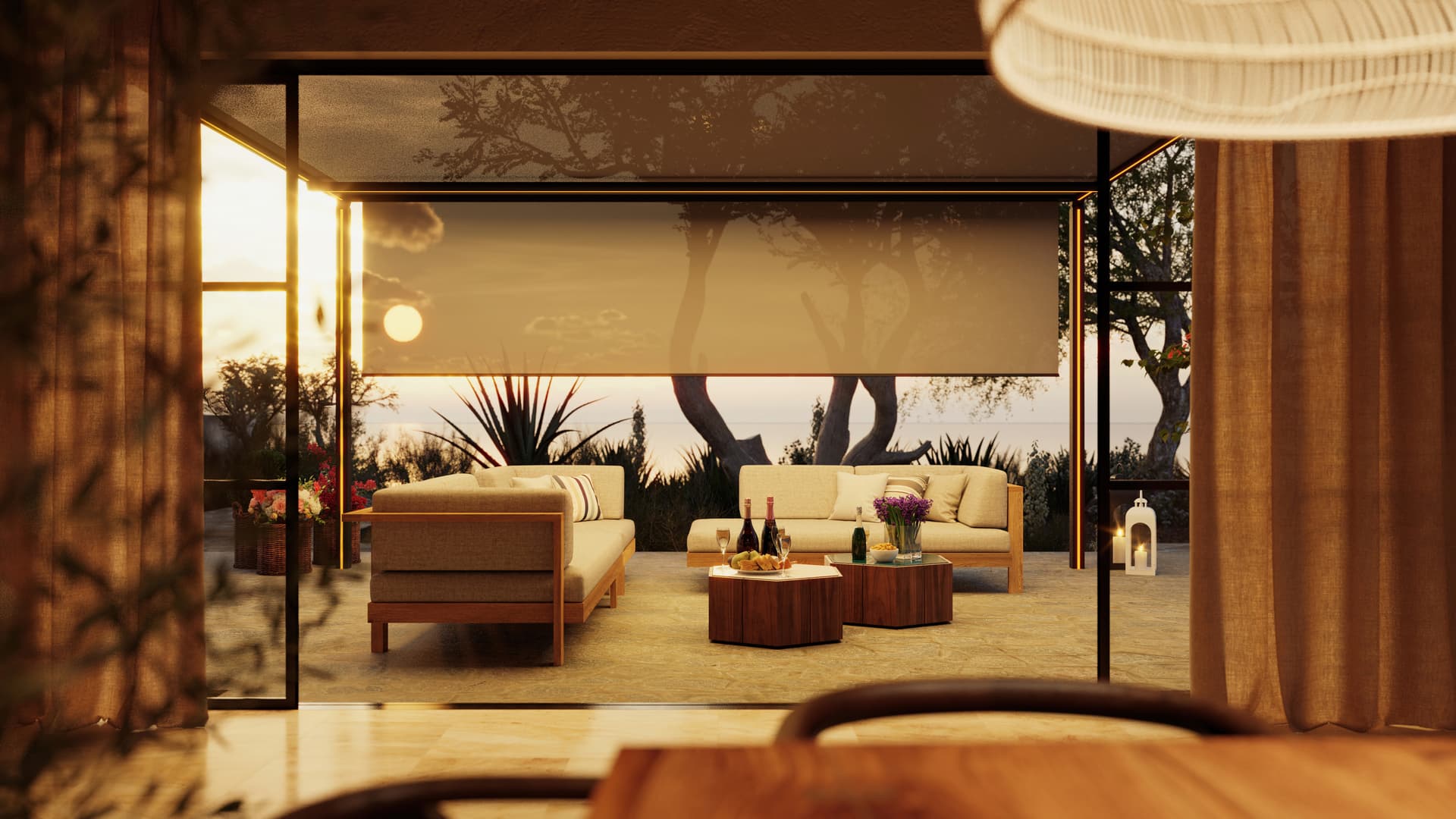 Pérgola B128 Horizontal de aluminio con techo textil retráctil horizontal y screen ZIP bajado sobre una acogedora zona lounge al atardecer