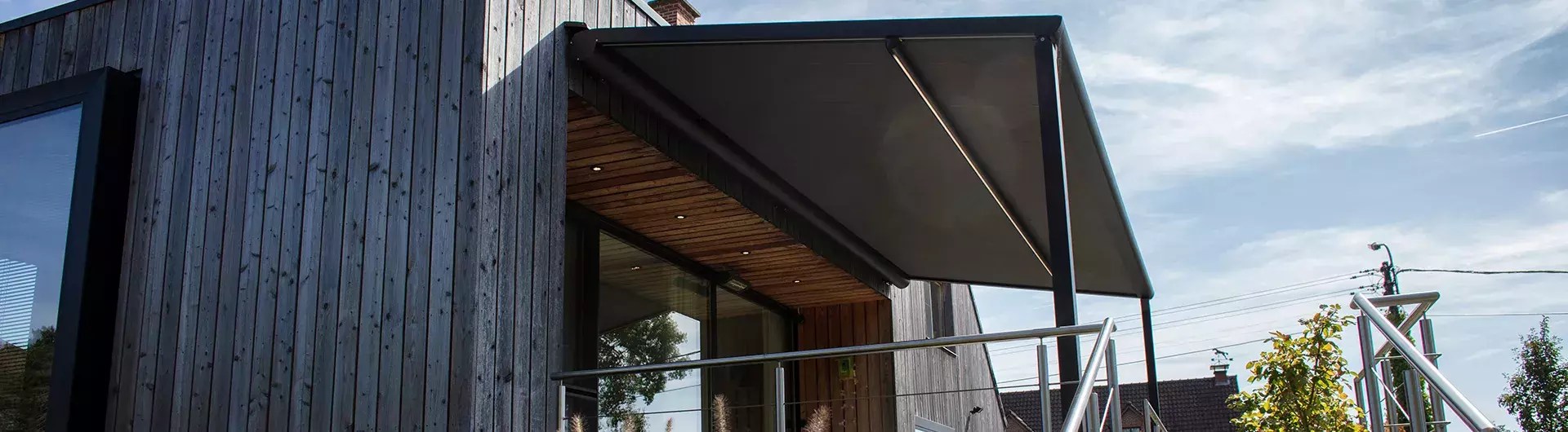 B128 Carousel desktop small