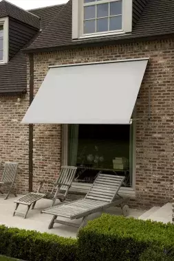 Brustor tenda da sole con braccio a caduta