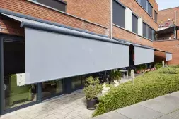 Brustor B25 volant luifel