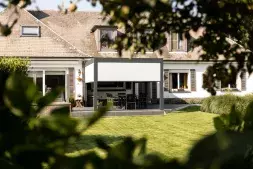 B200 XL: Frame: RAL 7016 ST | Lamellen: RAL 9016 ST