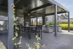 Brustor B200 XL aluminium terrasoverkapping