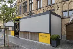 Project Horecazaak Amfora: Brustor Lamellendak B200 (XL): Frame: RAL 7016 | Lamellen: RAL 9016