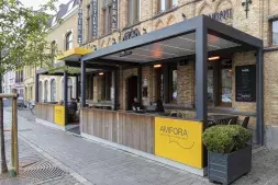 Project Horecazaak Amfora: Brustor Lamellendak B200 (XL): Frame: RAL 7016 | Lamellen: RAL 9016