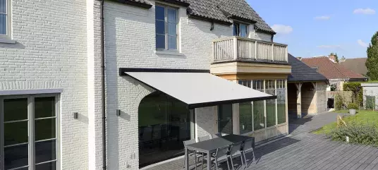 Brustor B24 knikarmscherm