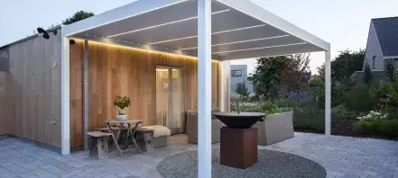 Brustor B150 lamellendach pergola