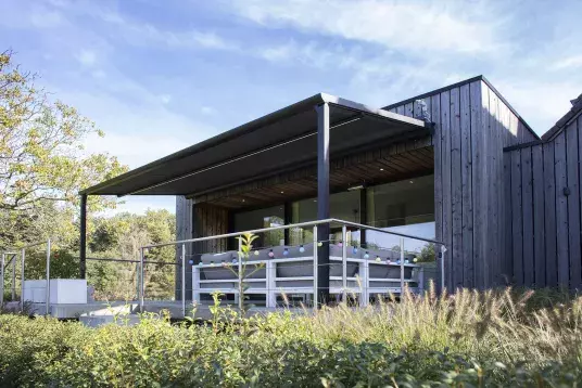 Brustor B128 Pergola bioclimatica