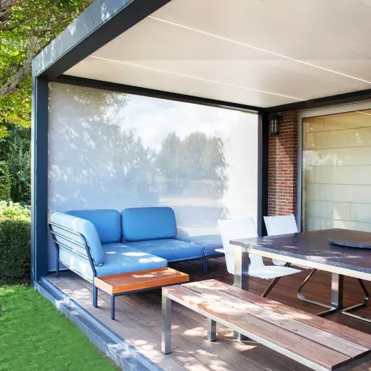 Bauhaus rebaja 500 euros la pérgola bioclimática perfecta para protegernos  del sol